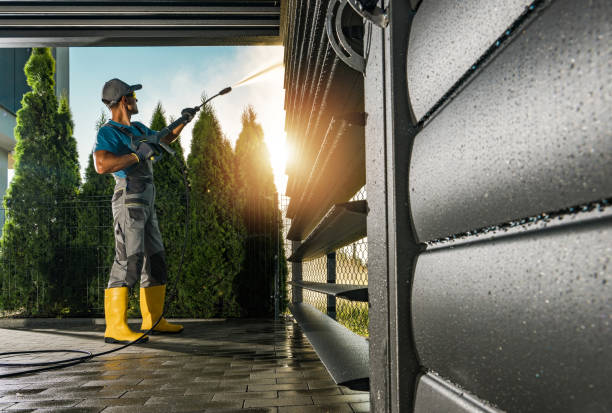 Best Sign and Awning Cleaning  in Endicott, NY